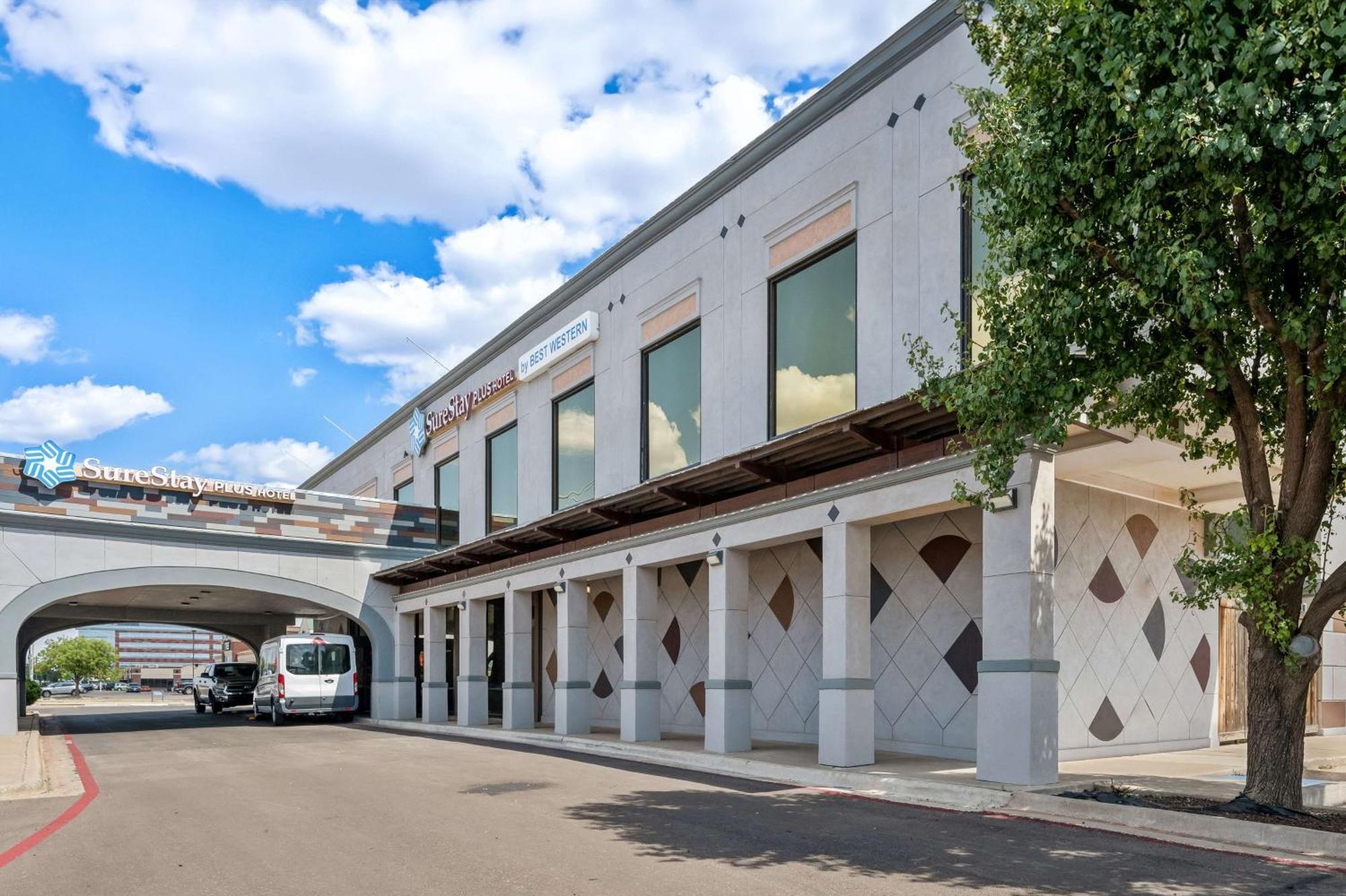 Surestay Plus Hotel By Best Western Lubbock Medical Center Exterior foto