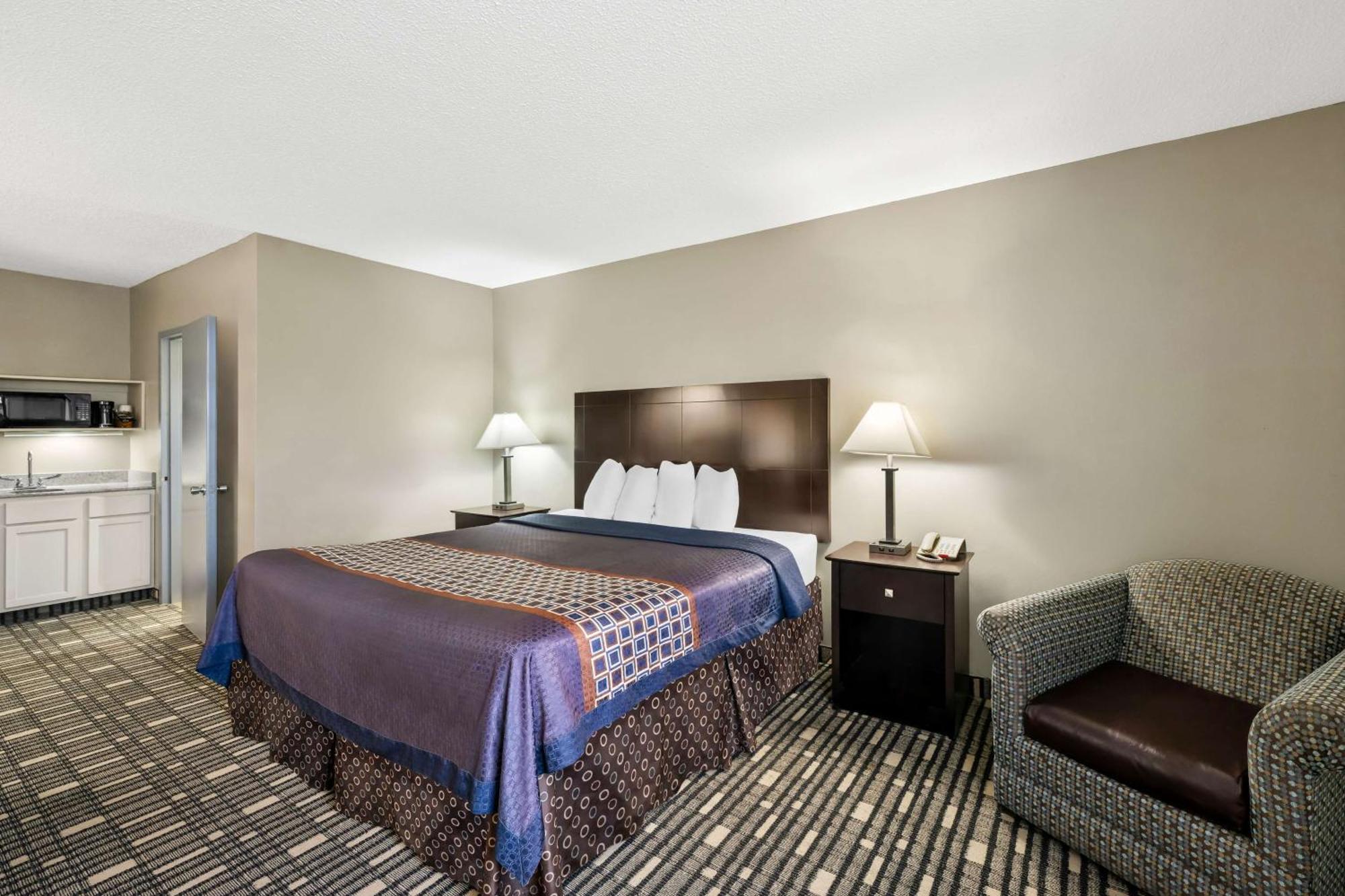 Surestay Plus Hotel By Best Western Lubbock Medical Center Exterior foto