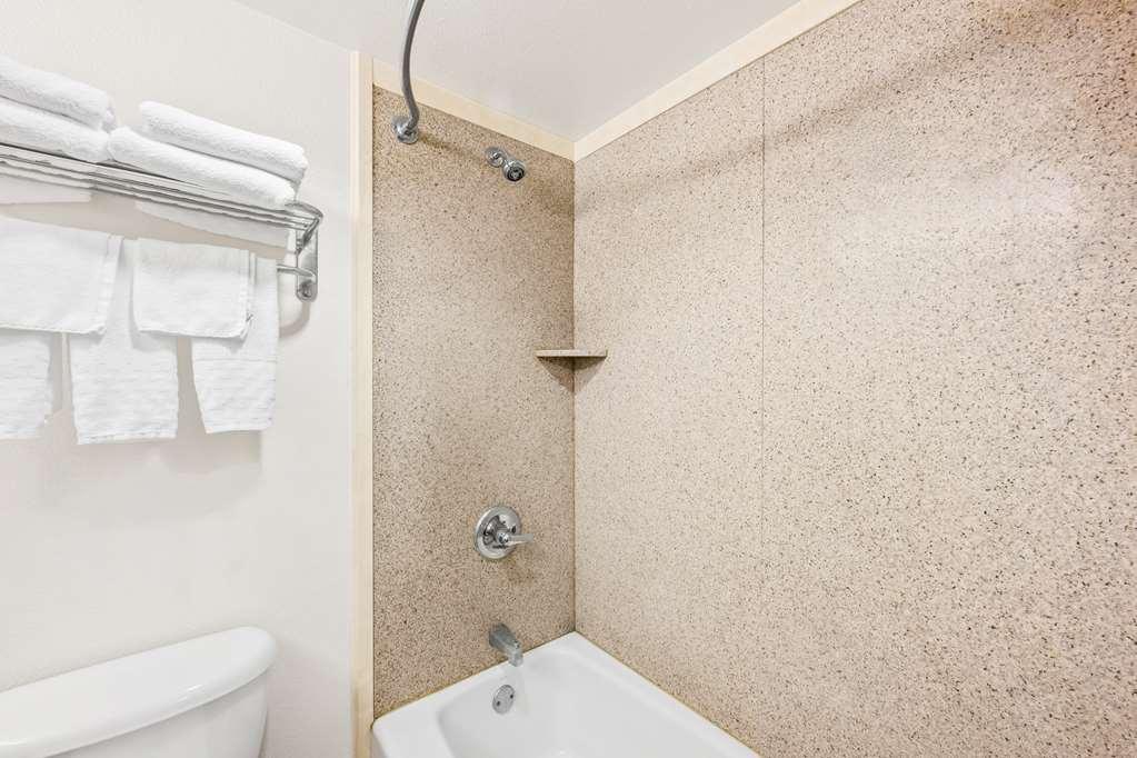 Surestay Plus Hotel By Best Western Lubbock Medical Center Zimmer foto